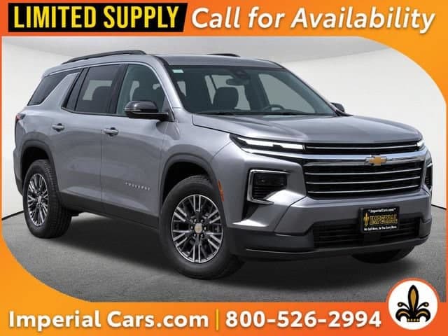 2026 Chevrolet Traverse AWD LT — photo 1 of 6