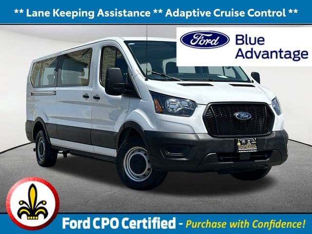 Foto de 2023 Ford Transit-350 Passenger XL