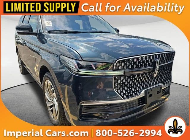 2025 Lincoln Navigator Reserve — photo 1 of 9