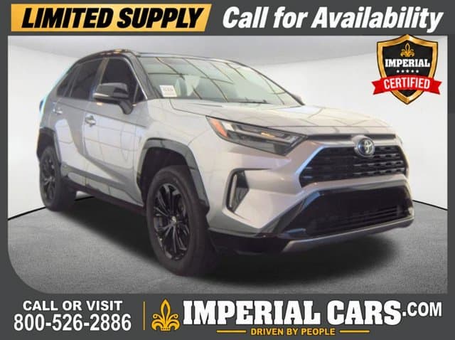 2022 Toyota RAV4 Hybrid XSE — photo 1 of 12