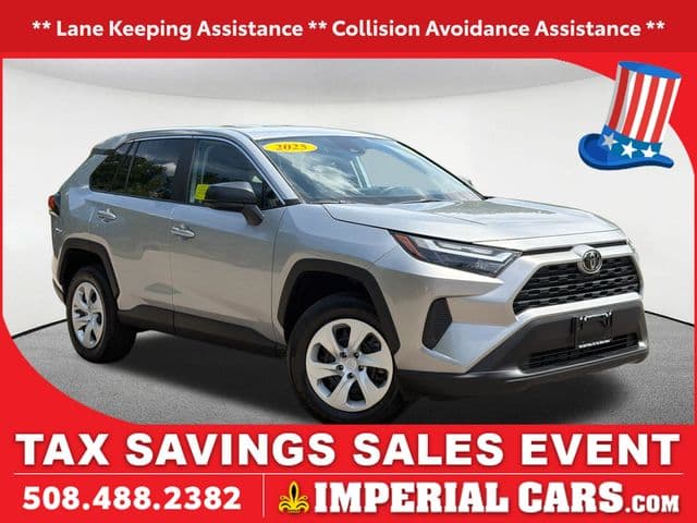 2025 Toyota RAV4 LE — photo 1 of 34