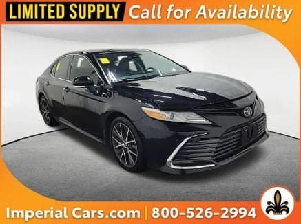 2023 Toyota Camry XLE — photo 1 of 13