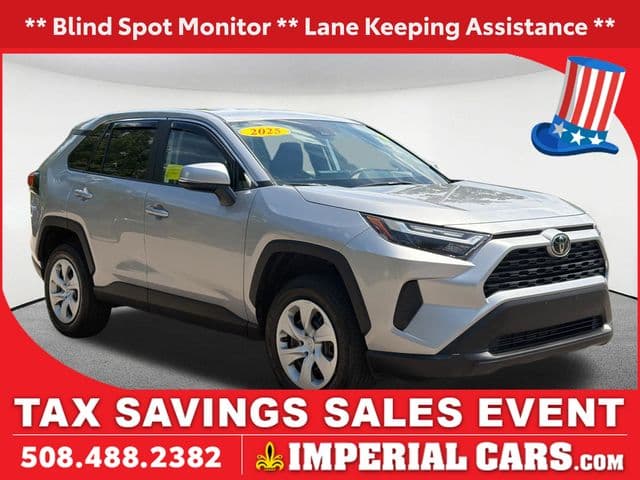 2025 Toyota RAV4 LE — photo 1 of 34