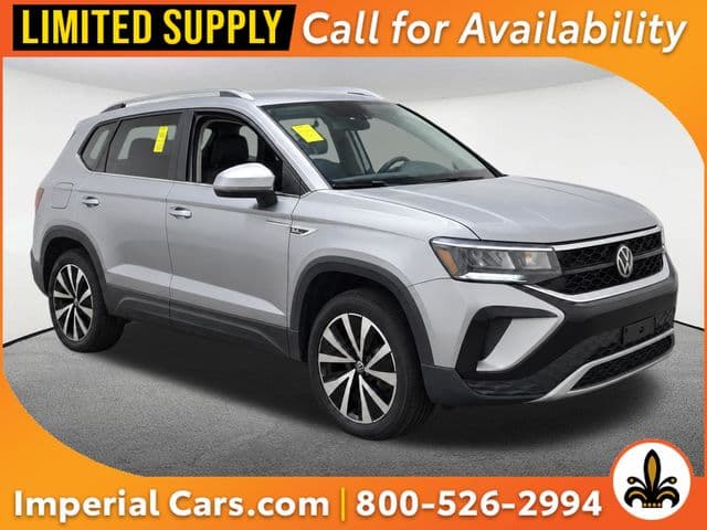 2022 Volkswagen Taos SE — photo 1 of 13