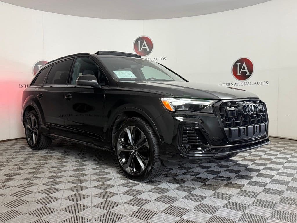 2025 Audi Q7 Premium Plus — photo 1 of 41