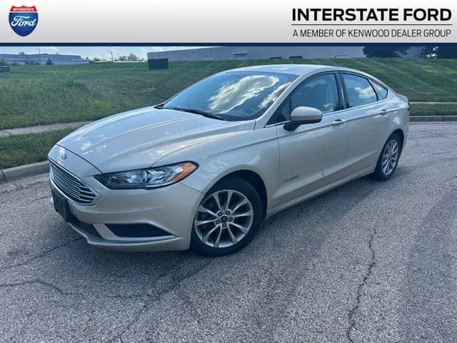 2017 Ford Fusion Hybrid SE — photo 1 of 3