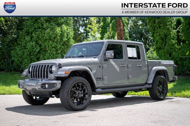 2022 Jeep Gladiator Overland — photo 1 of 36