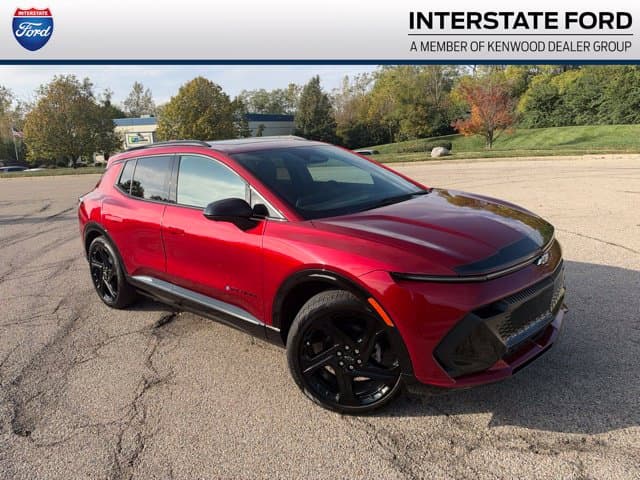 2025 Chevrolet Equinox EV RS — photo 1 of 6