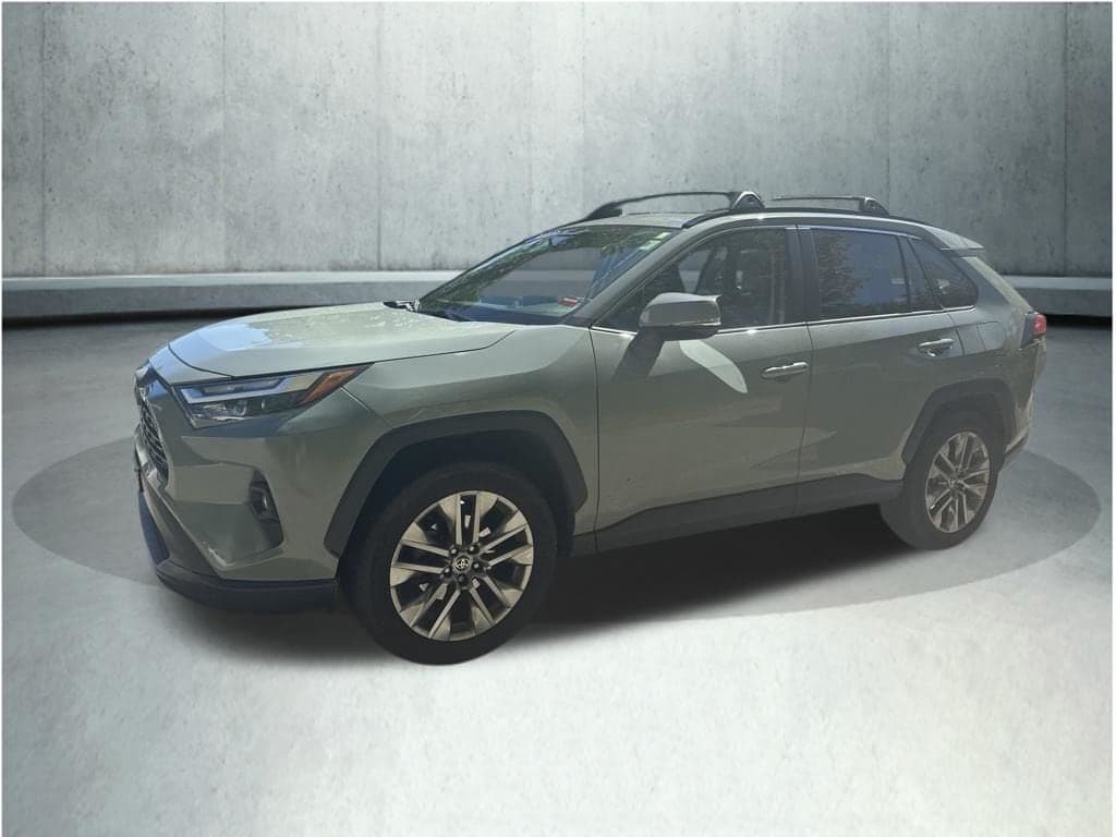 2023 Toyota RAV4 XLE Premium — photo 1 of 12