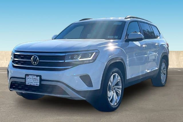 2023 Volkswagen Atlas 3.6L V6 SE w/Technology — photo 1 of 29