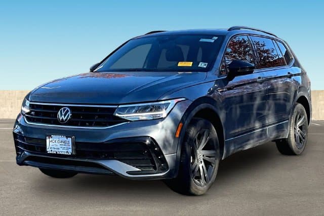 2024 Volkswagen Tiguan Base — photo 1 of 30