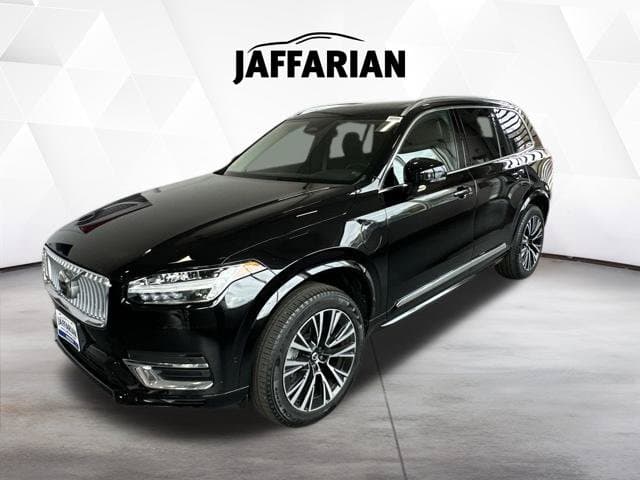 2025 Volvo XC90 Plug-In Hybrid Base — photo 1 of 6