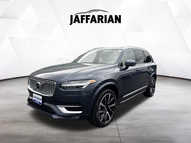 2024 Volvo XC90 Ultimate Bright Theme — photo 1 of 25