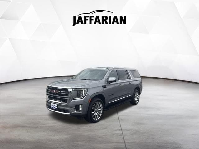 2024 GMC Yukon XL SLT — photo 1 of 6