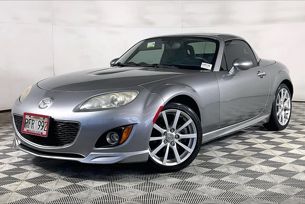 2010 Mazda MX-5 Miata Grand Touring — photo 1 of 31
