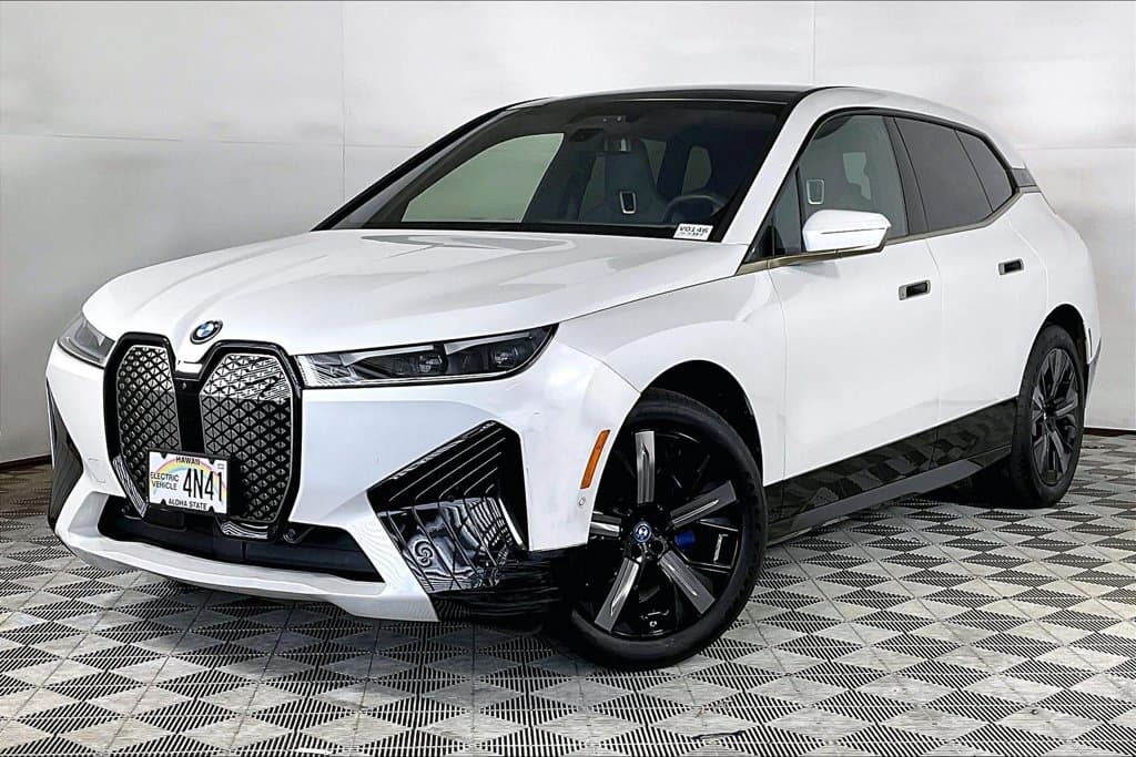 2024 BMW iX xDrive50 — photo 1 of 31