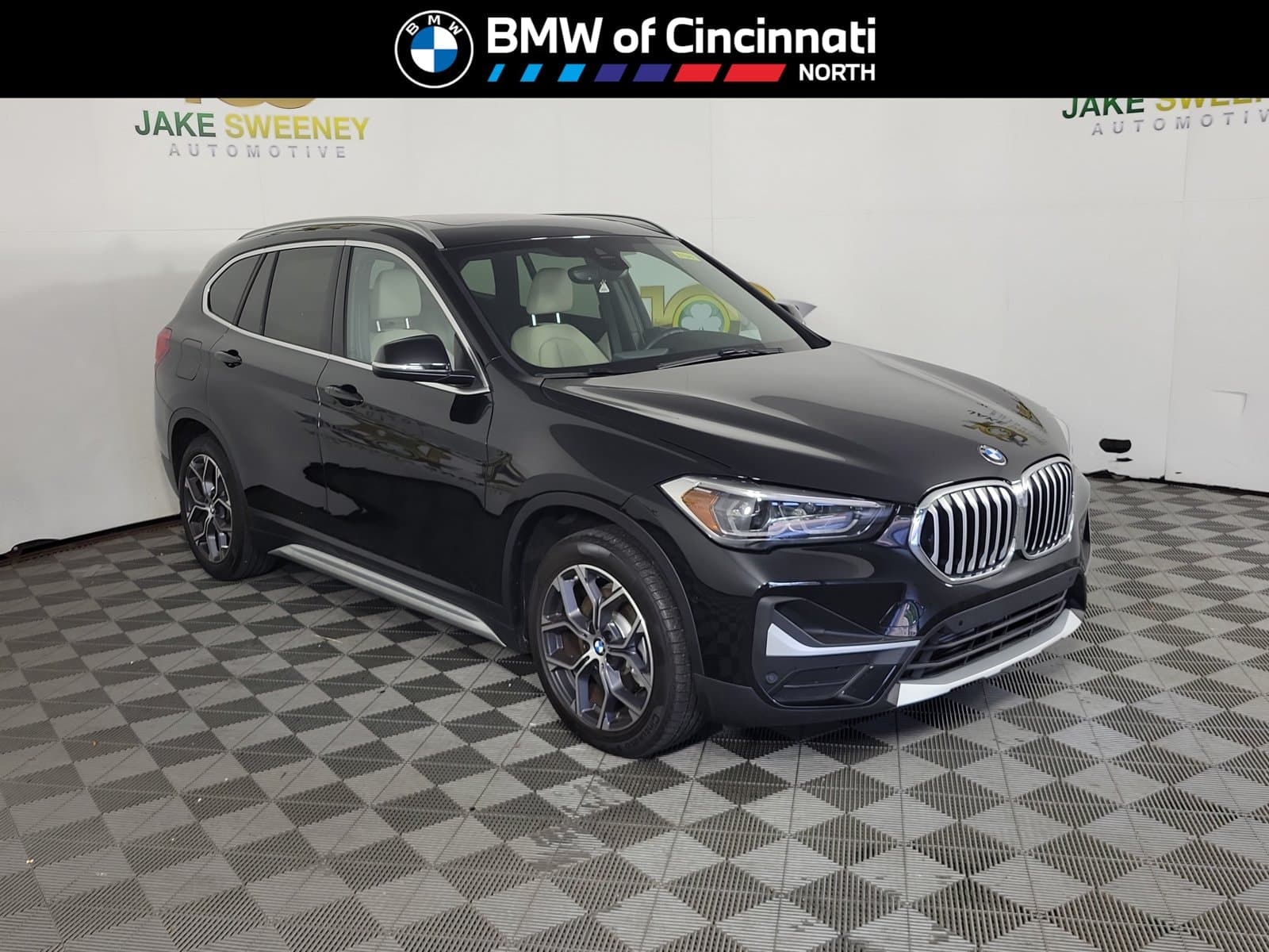 2022 BMW X1 xDrive28i — photo 1 of 8