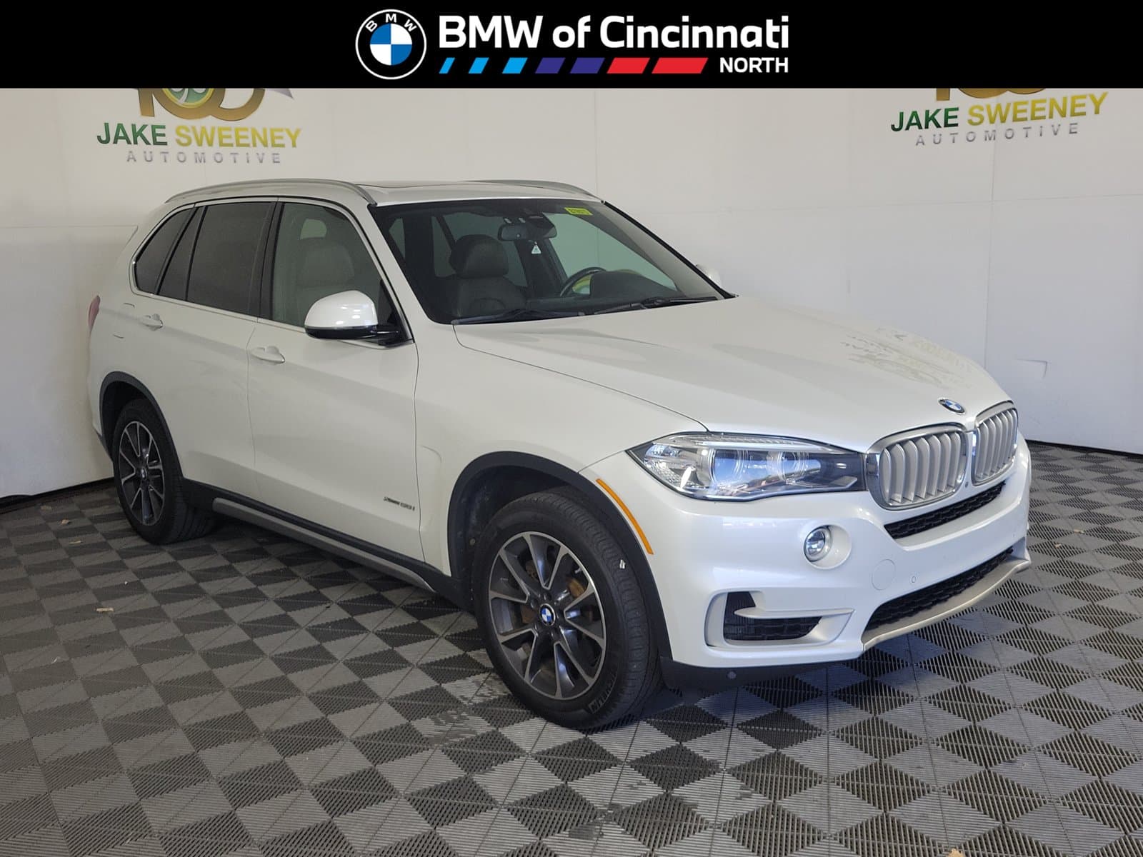 2017 BMW X5 xDrive50i — photo 1 of 8