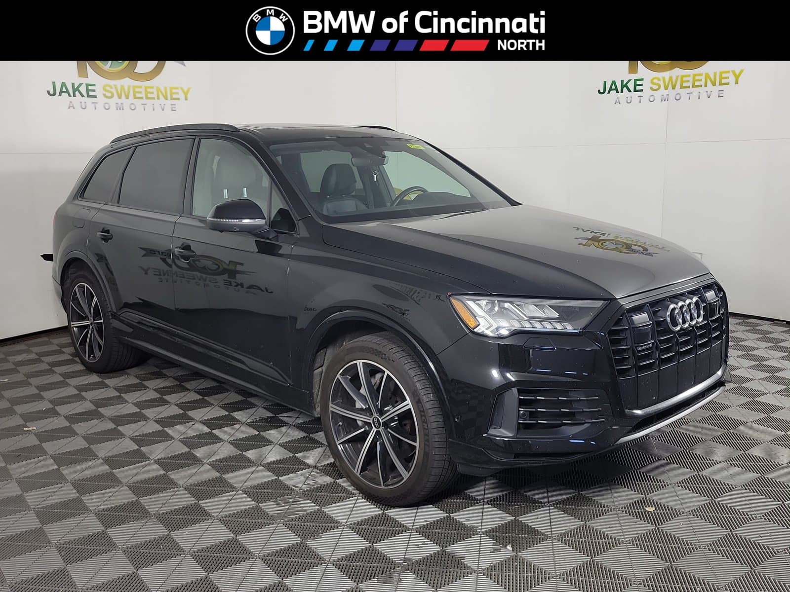 2023 Audi Q7 Premium Plus — photo 1 of 8