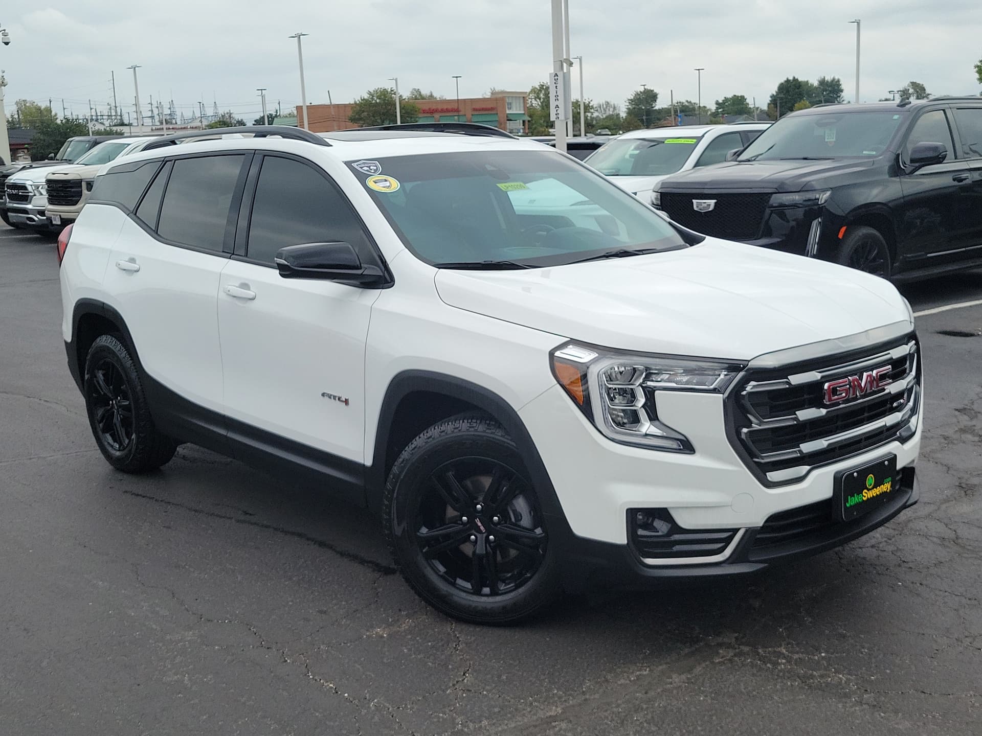 2024 GMC Terrain AT4 — photo 1 of 31