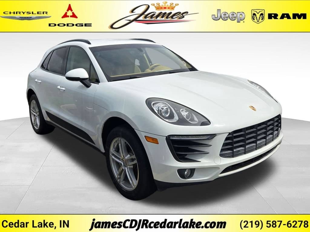 2015 Porsche Macan S — photo 1 of 26
