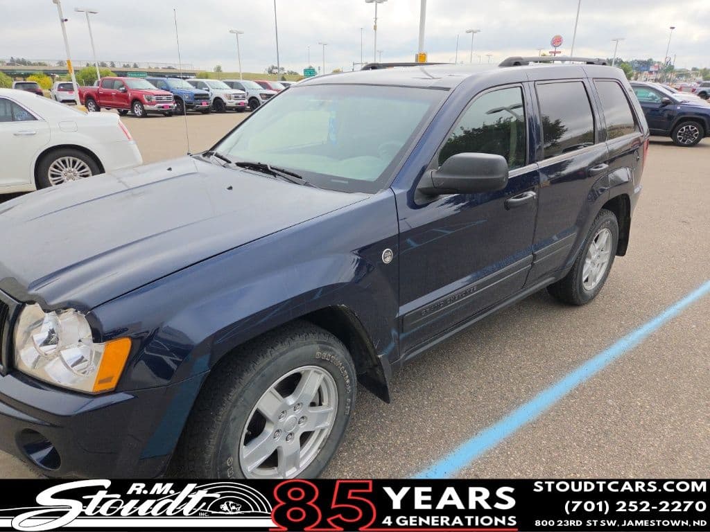 2006 Jeep Grand Cherokee Laredo — photo 1 of 2