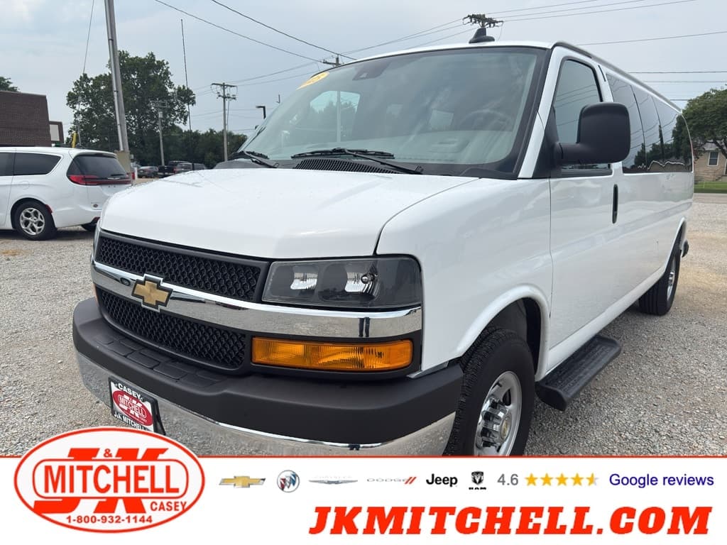2025 Chevrolet Express LT — photo 1 of 20