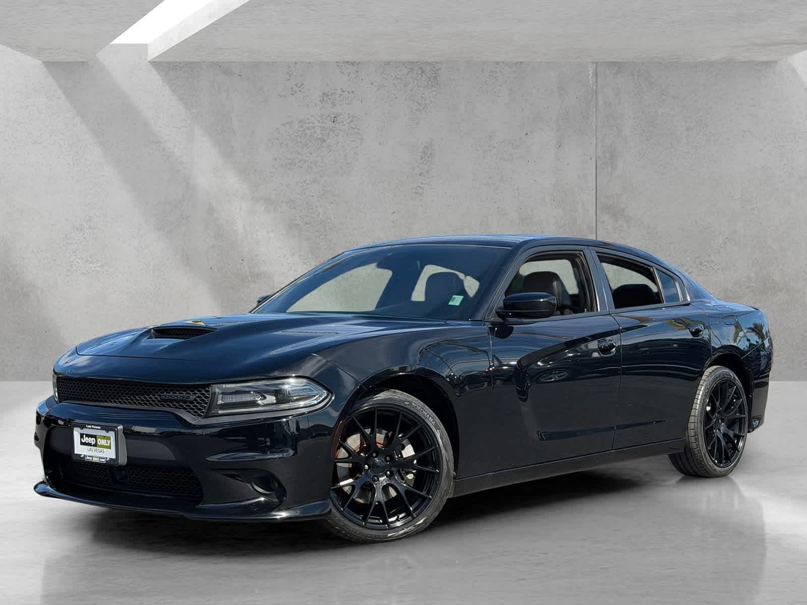 2021 Dodge Charger R/T — photo 1 of 31
