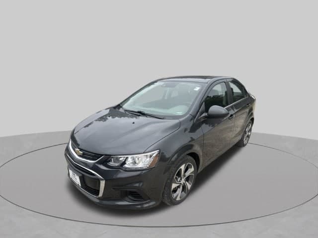 2018 Chevrolet Sonic LT — photo 1 of 5