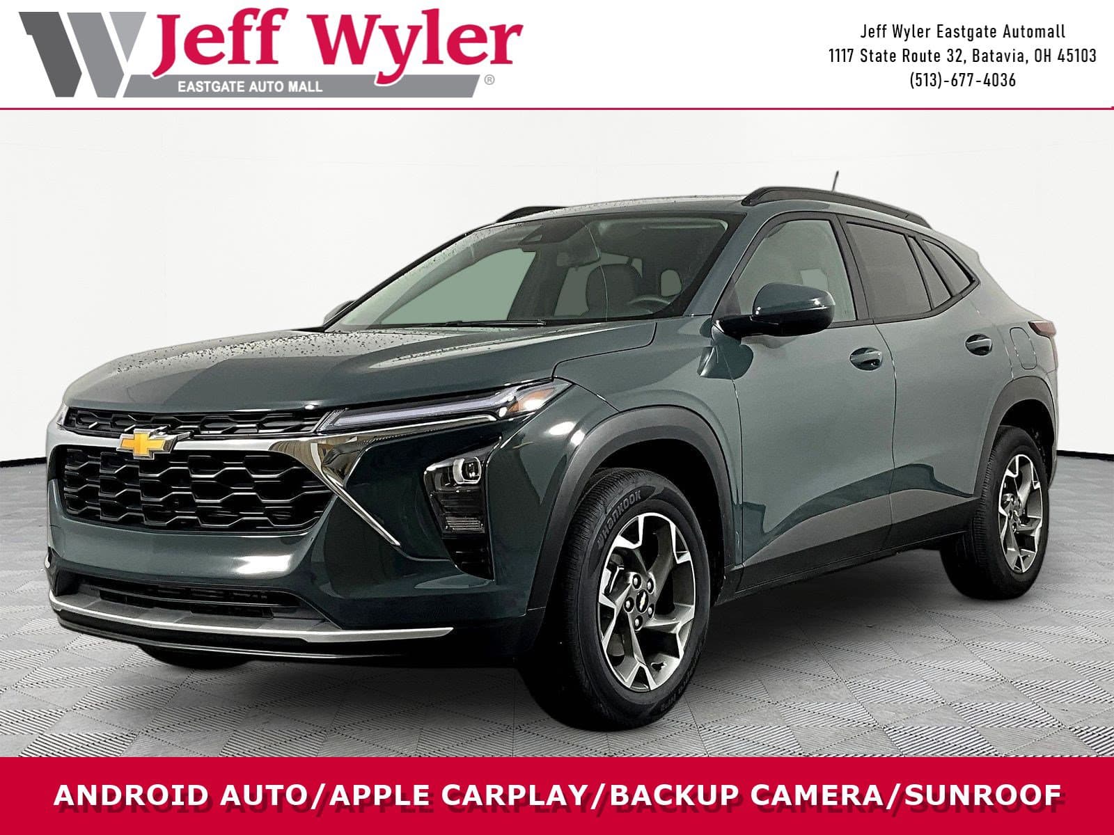 2025 Chevrolet Trax LT — photo 1 of 36