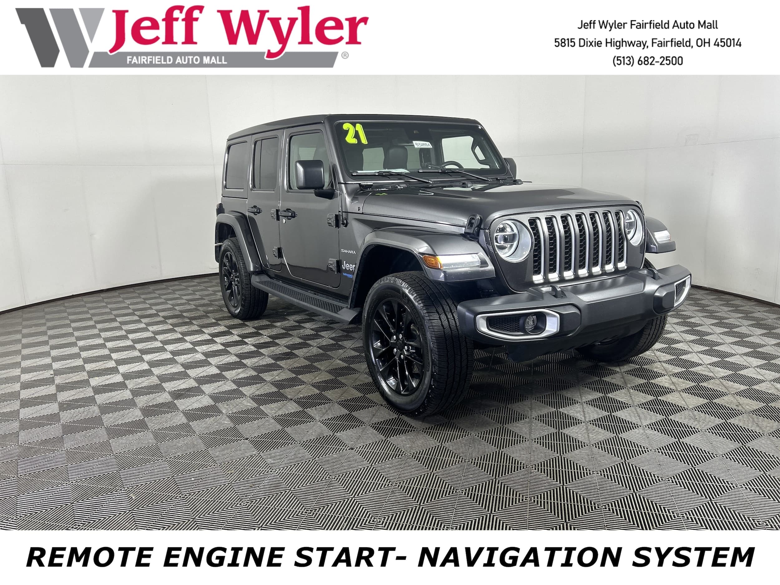 Foto de 2021 Jeep Wrangler 4xe Unlimited Sahara 4x4