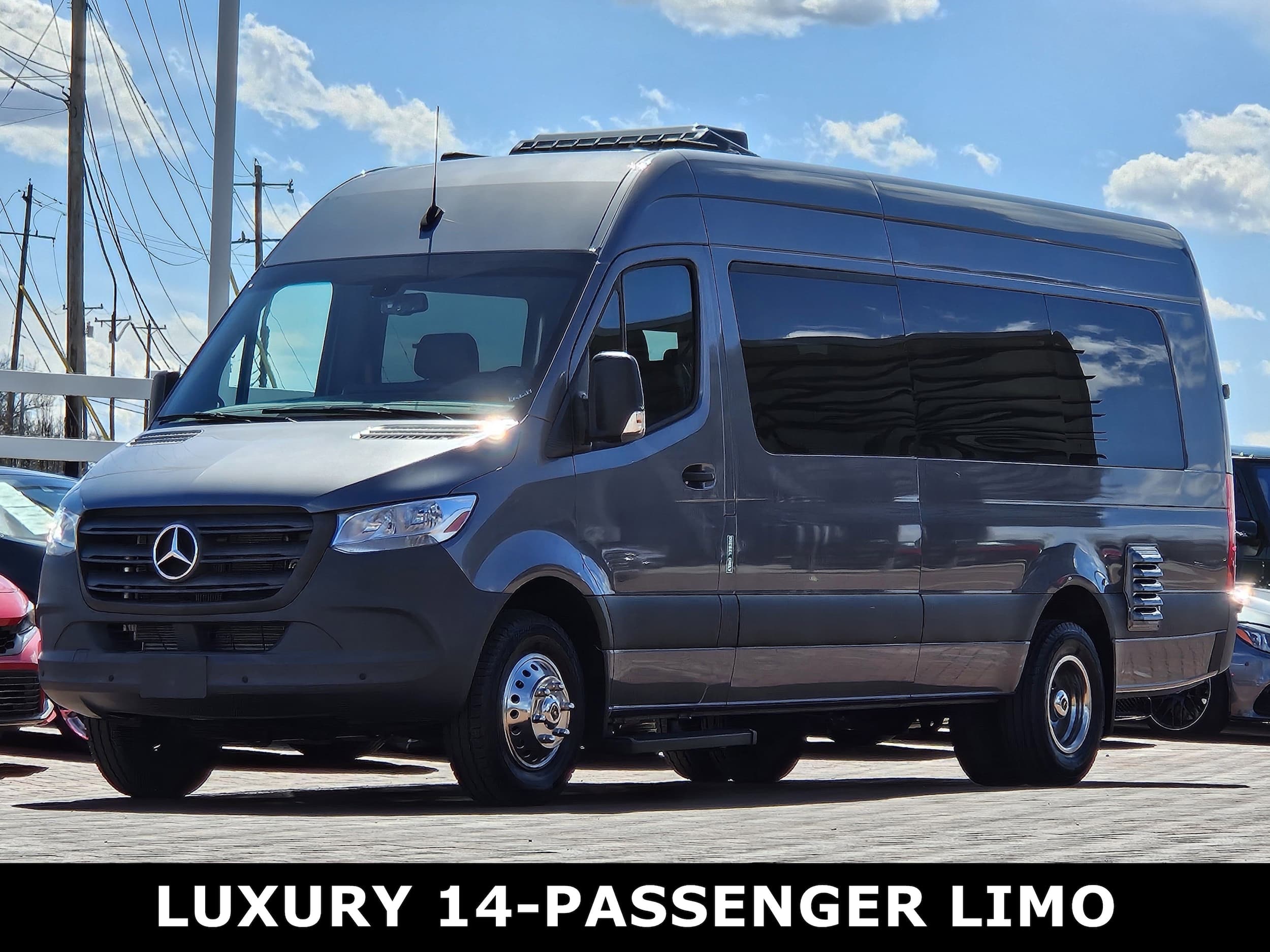 Foto de 2021 Mercedes-Benz Sprinter Cargo Van 4500 High Roof V6 170 Extended RWD