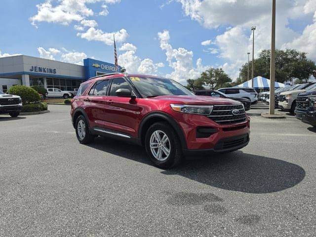 2024 Ford Explorer XLT — photo 1 of 42