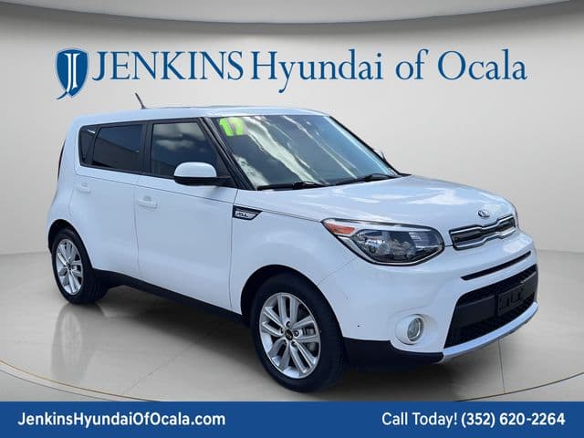 2017 Kia Soul Base — photo 1 of 42