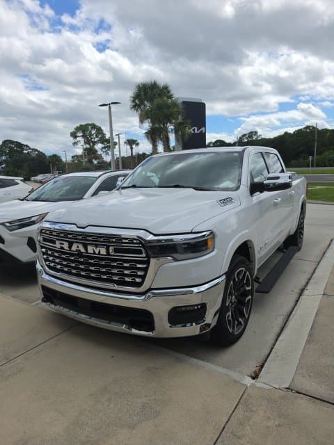 2025 RAM 1500 Limited — photo 1 of 3