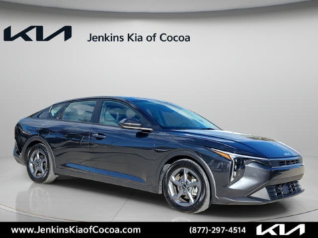 2025 Kia K4 Base — photo 1 of 39