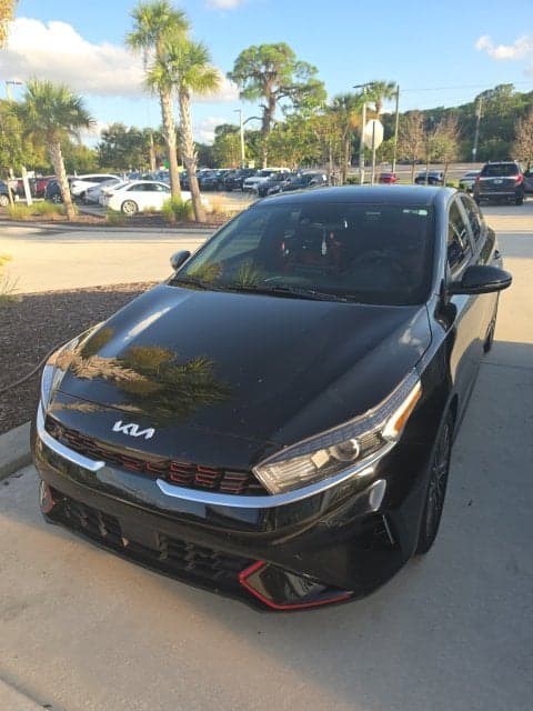 2023 Kia Forte GT-Line — photo 1 of 3