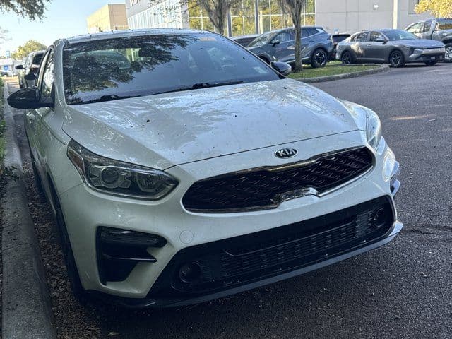 2021 Kia Forte GT-Line — photo 1 of 11