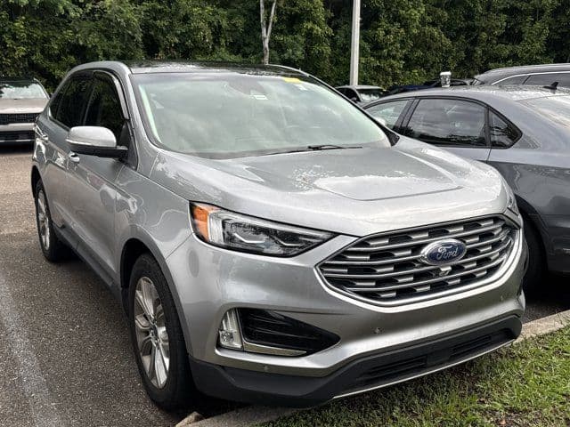 2022 Ford Edge Titanium — photo 1 of 11
