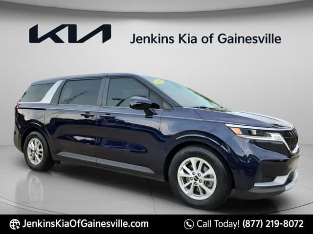 2024 Kia Carnival LX — photo 1 of 34