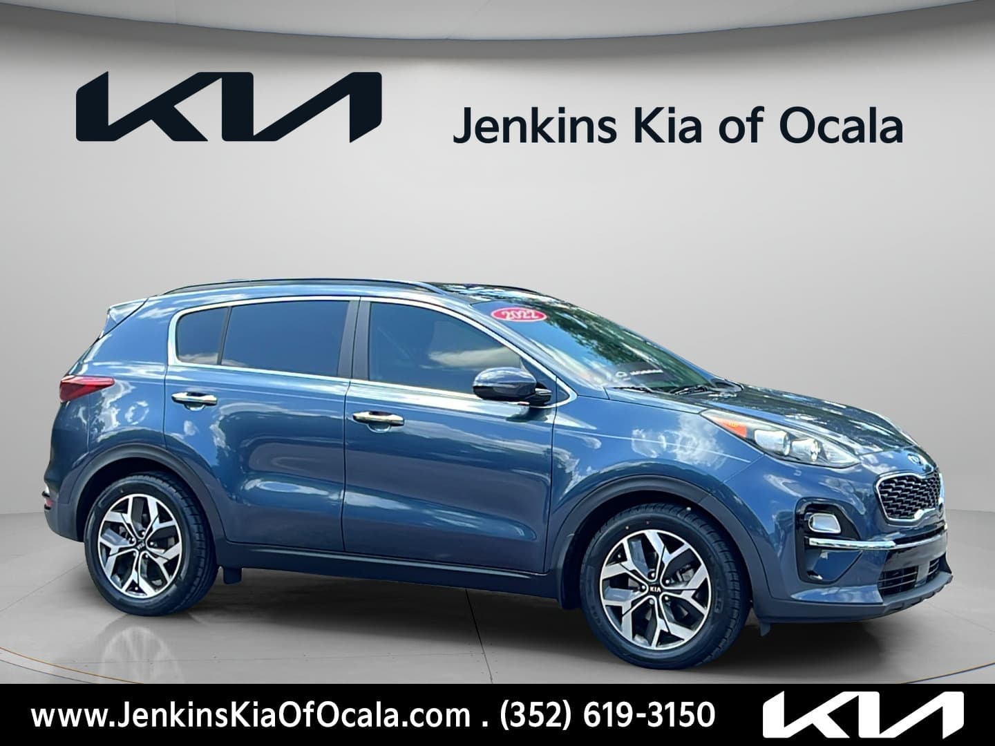 2022 Kia Sportage EX — photo 1 of 36