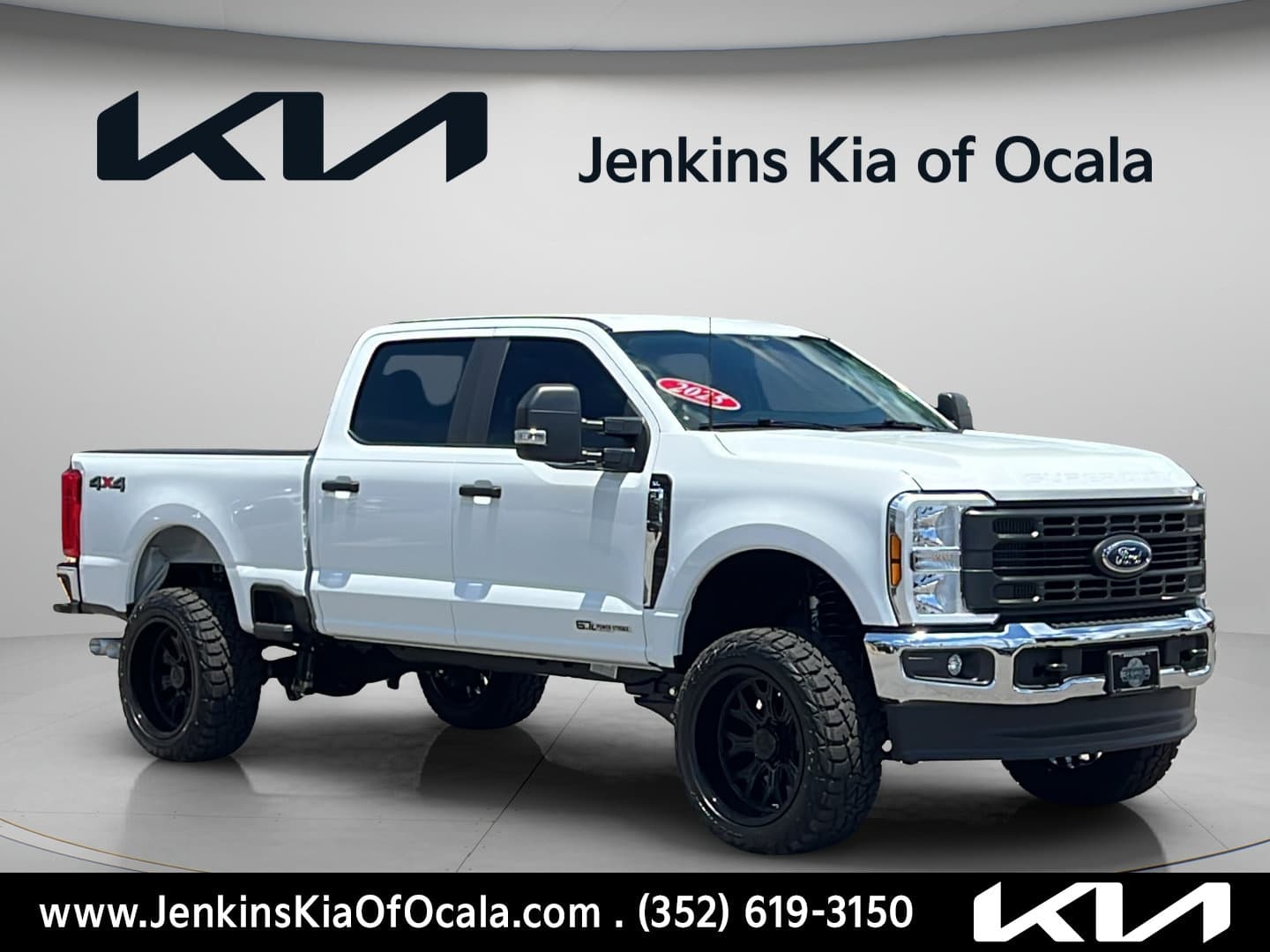 2025 Ford F-350 XL — photo 1 of 33