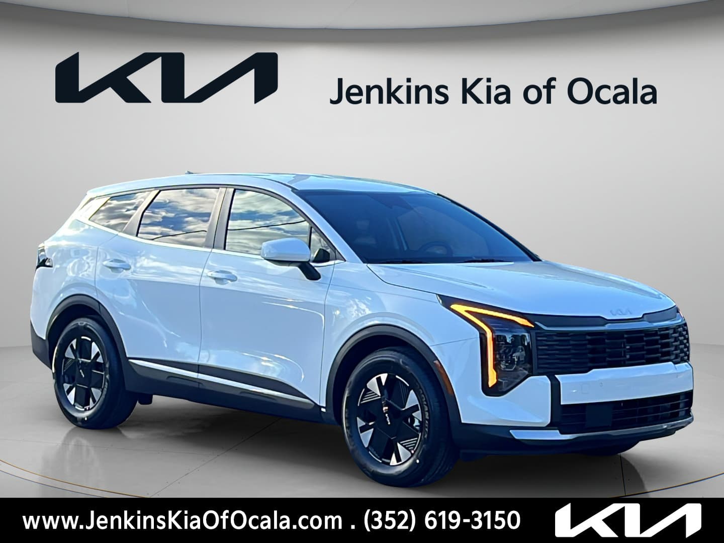 2027 Kia Sportage Hybrid LX — photo 1 of 33