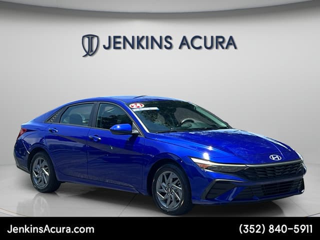 2024 Hyundai Elantra SEL — photo 1 of 25