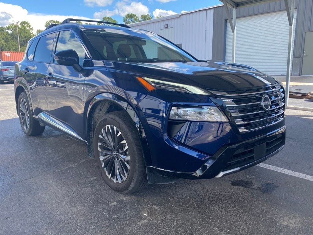 2026 Nissan Rogue Platinum — photo 1 of 5