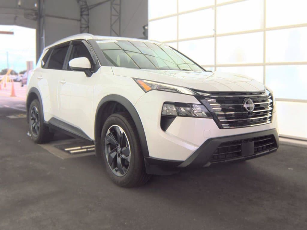 2025 Nissan Rogue SV — photo 1 of 7