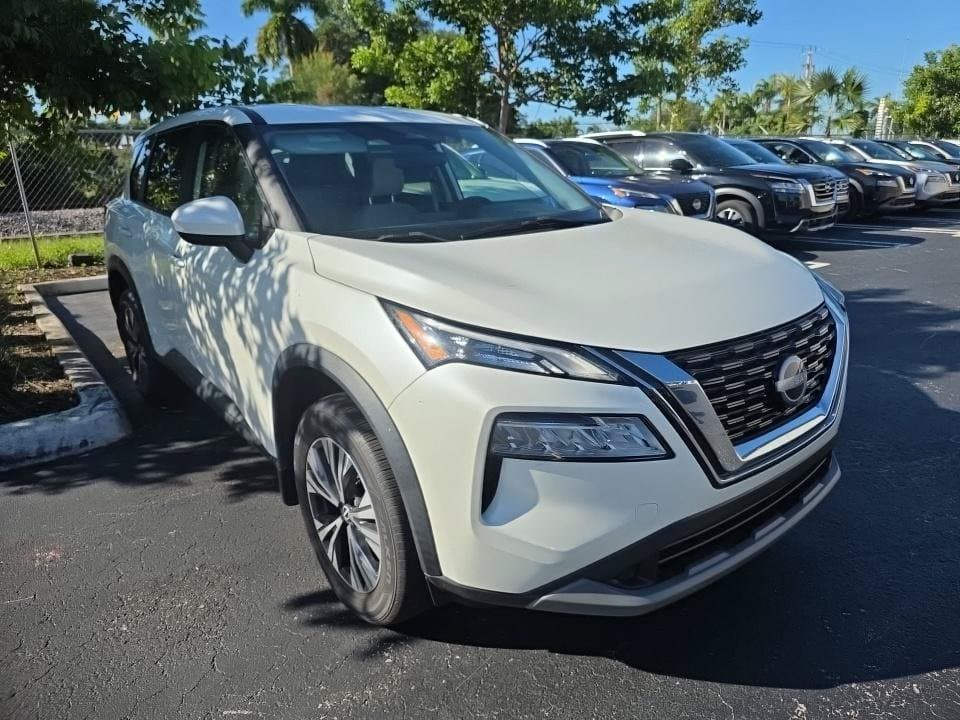 2023 Nissan Rogue SV — photo 1 of 7
