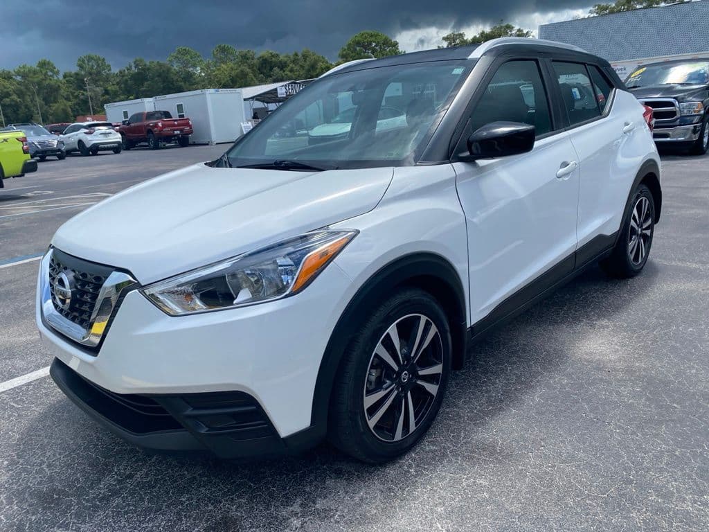 2019 Nissan Kicks SV — photo 1 of 4