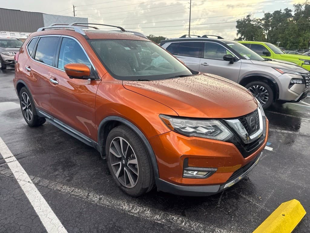 2017 Nissan Rogue Base — photo 1 of 2