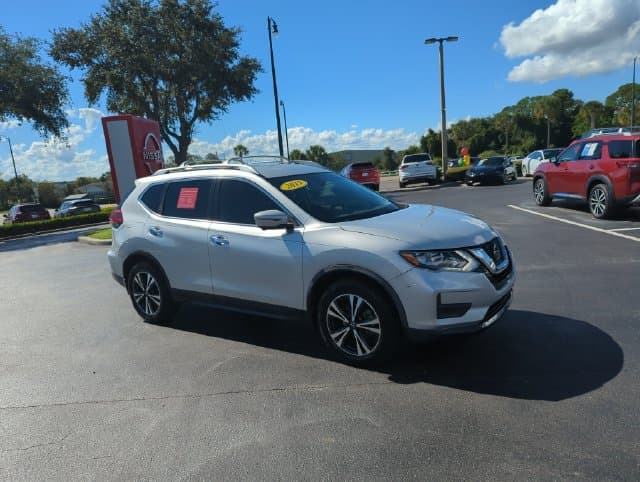 2019 Nissan Rogue SV — photo 1 of 51